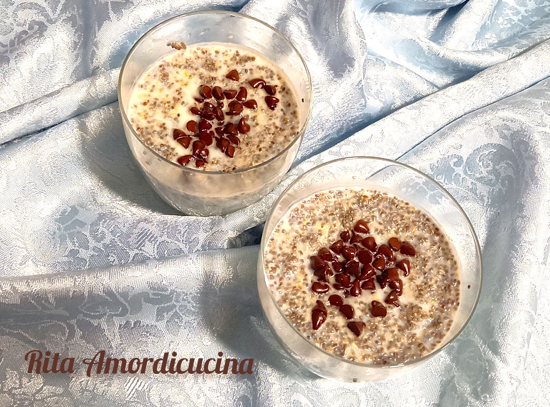 Porridge avec avoine Chia et chocolat