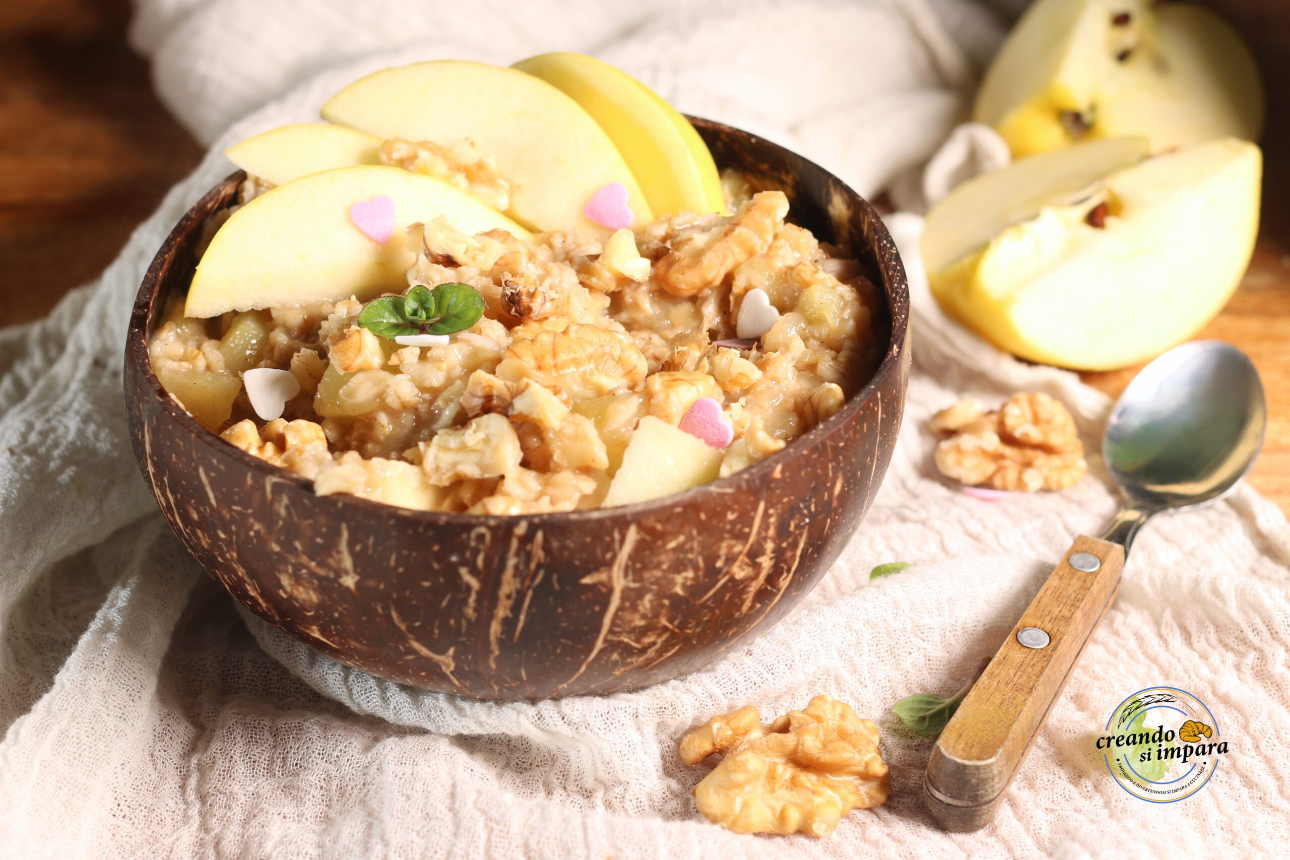 Porridge pommes cannelle et noix recette veg