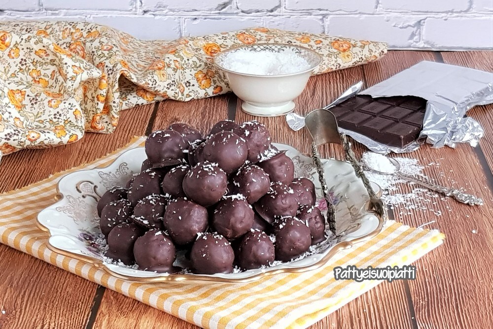 petits gâteaux noix de coco et chocolat