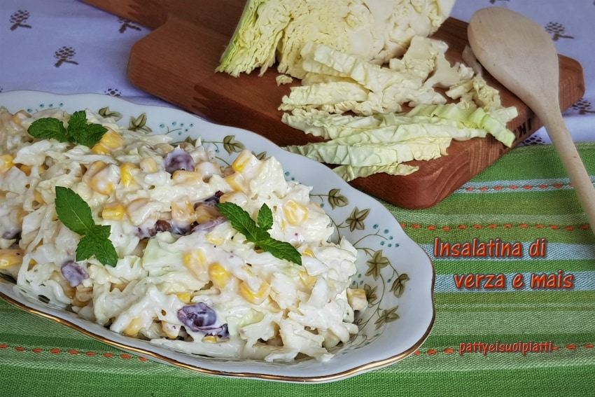 petite salade fraîche de chou frisé et maïs