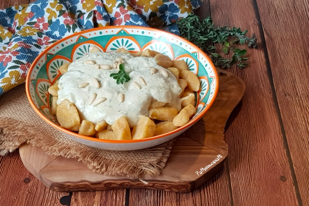 gnocchi de courge avec sauce aux pignons