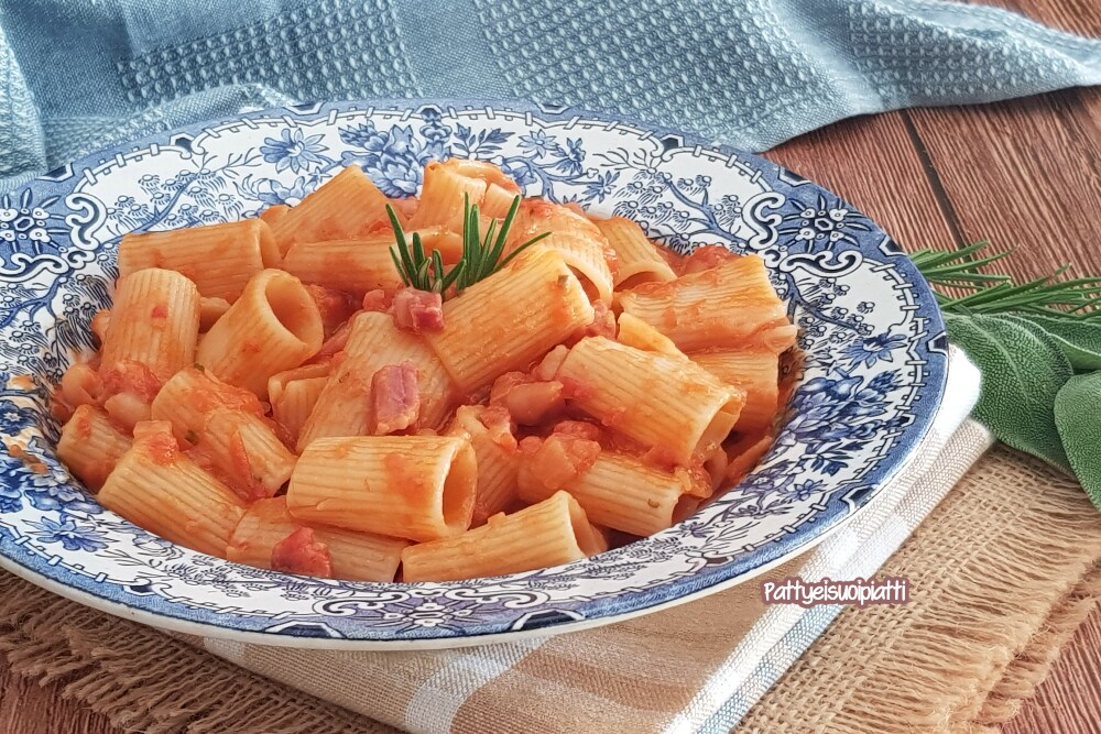 mezze maniche avec haricots cannellini et lardons