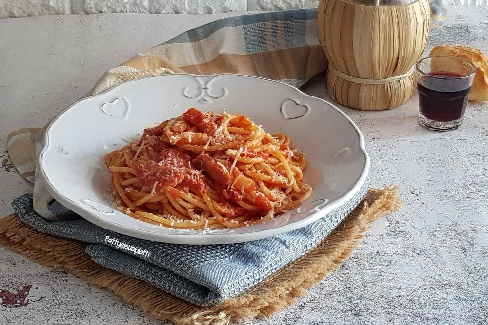 spaghetti à l'amatriciana traditionnels