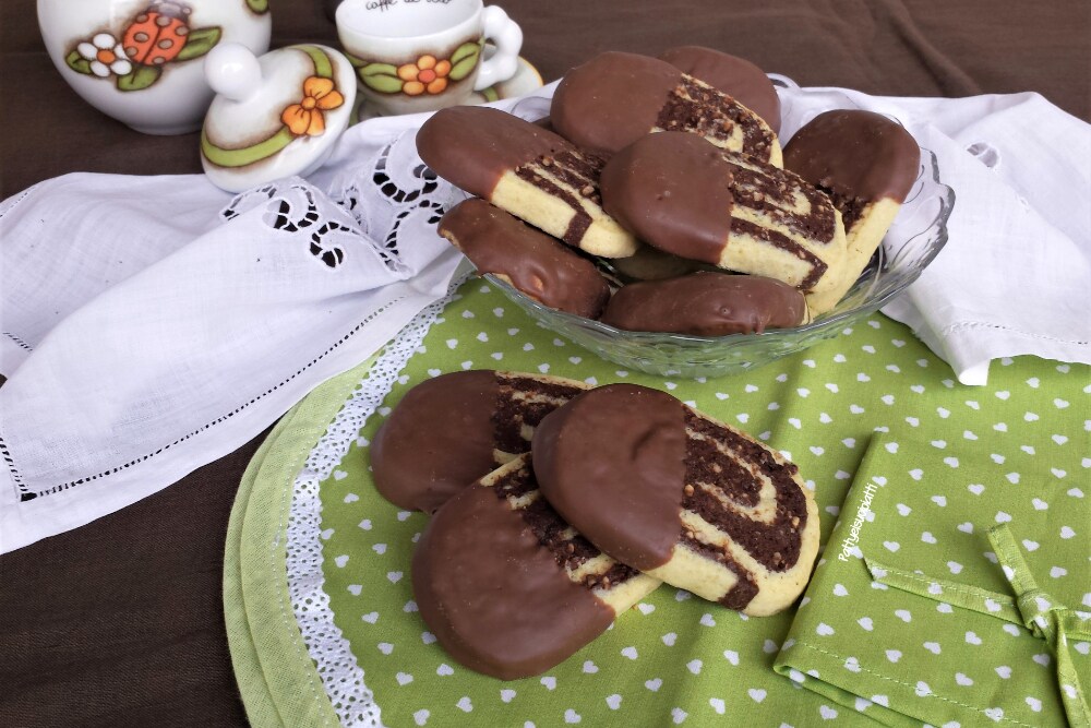 biscuits deux pâtes avec chocolat