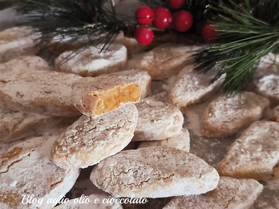 RICCIARELLI BISCUITS AUX AMANDES DE NOËL