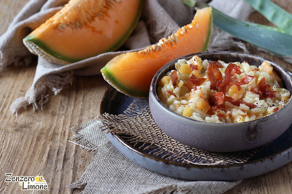 Risotto au melon avec chips de jambon cru
