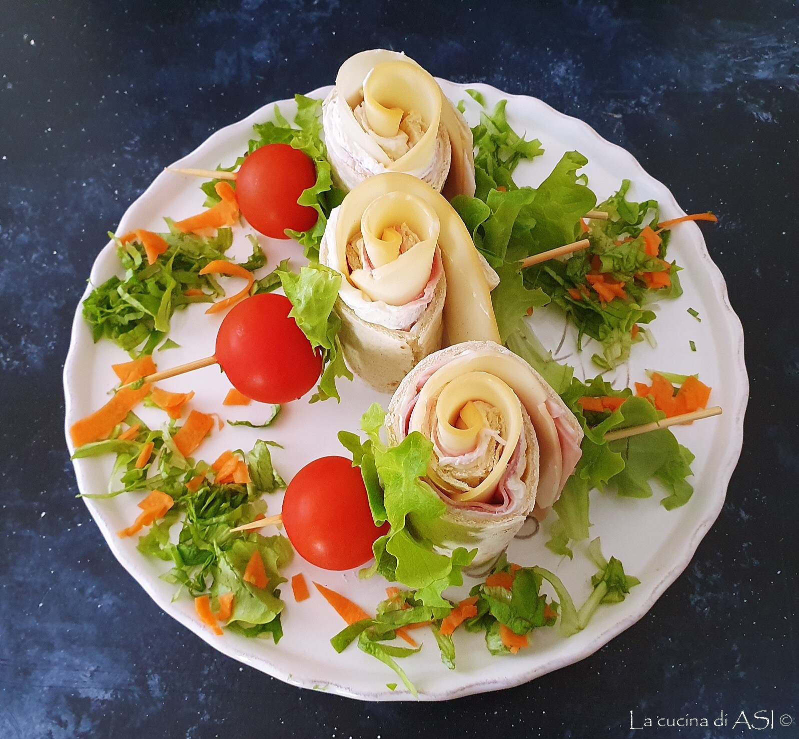 Rose de piadina farcie pour apéritif