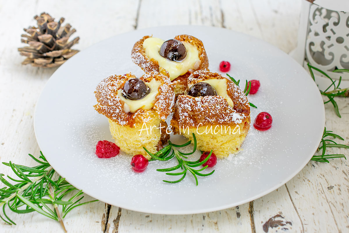 Roses de pandoro à la crème pâtissière