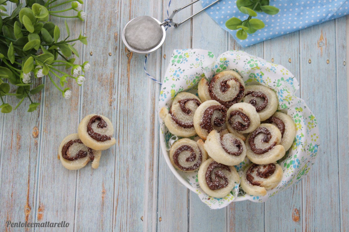 Roulés de pâte feuilletée à la nutella