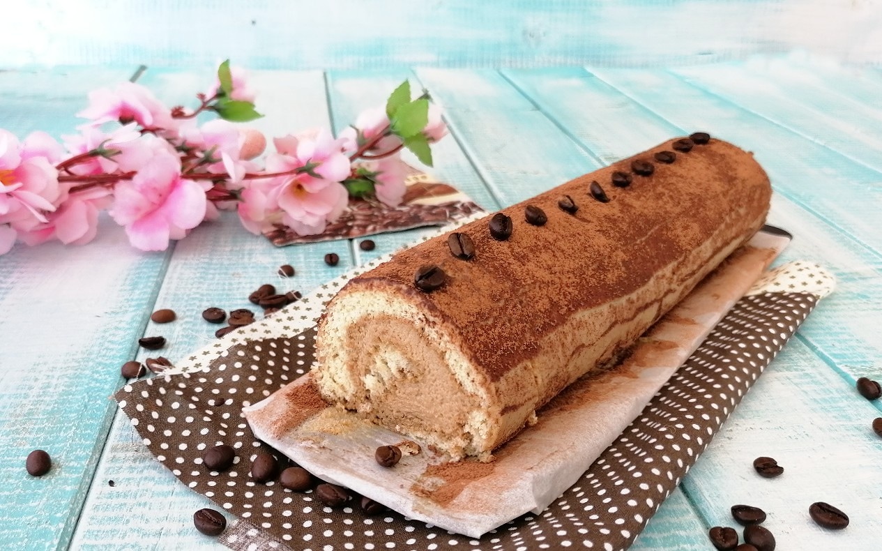 ROULEAU AU CAFÉ MOELLEUX FACILE ET GOURMAND