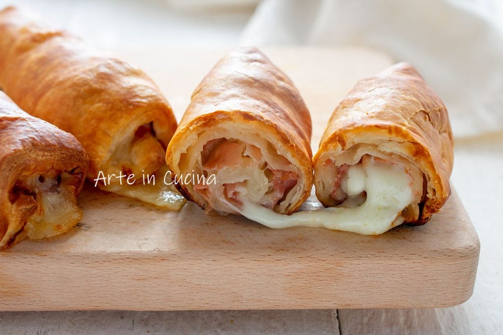 Rouleaux de pâte feuilletée speck et provola