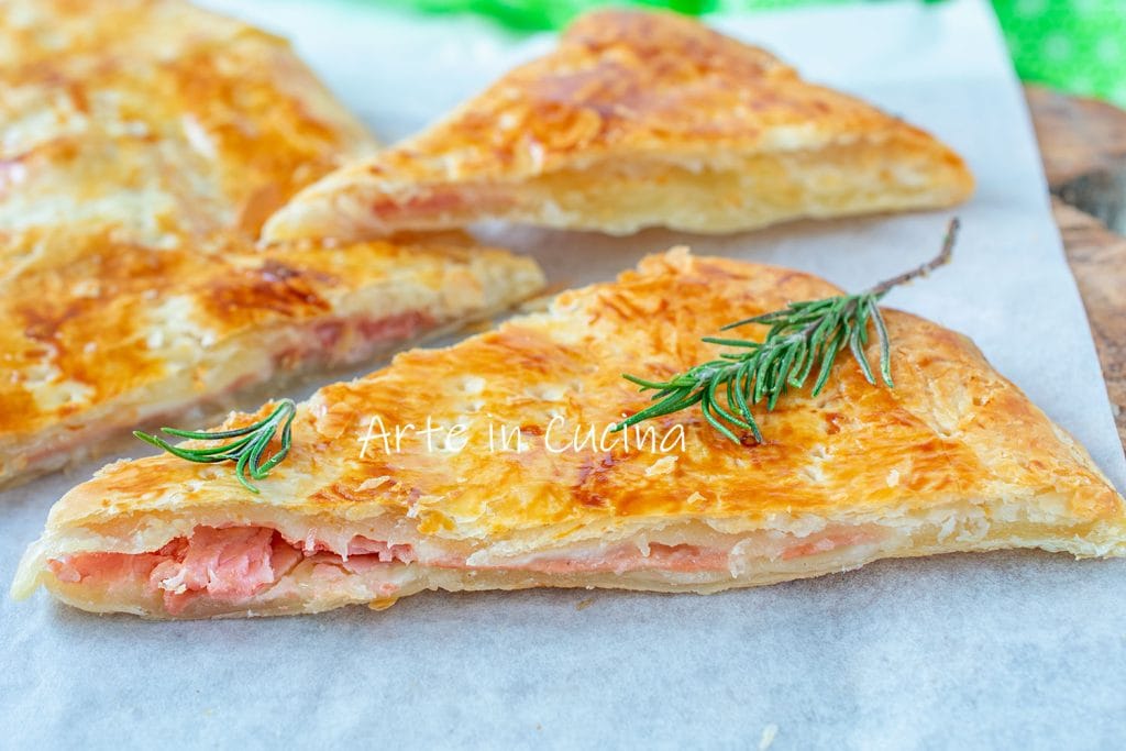 Rustique de feuilleté avec mortadelle et stracchino