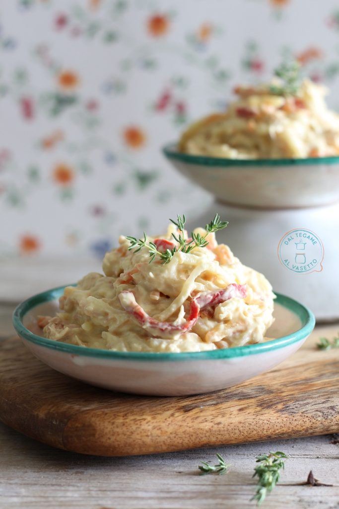 salade capricieuse rapide avec condiments