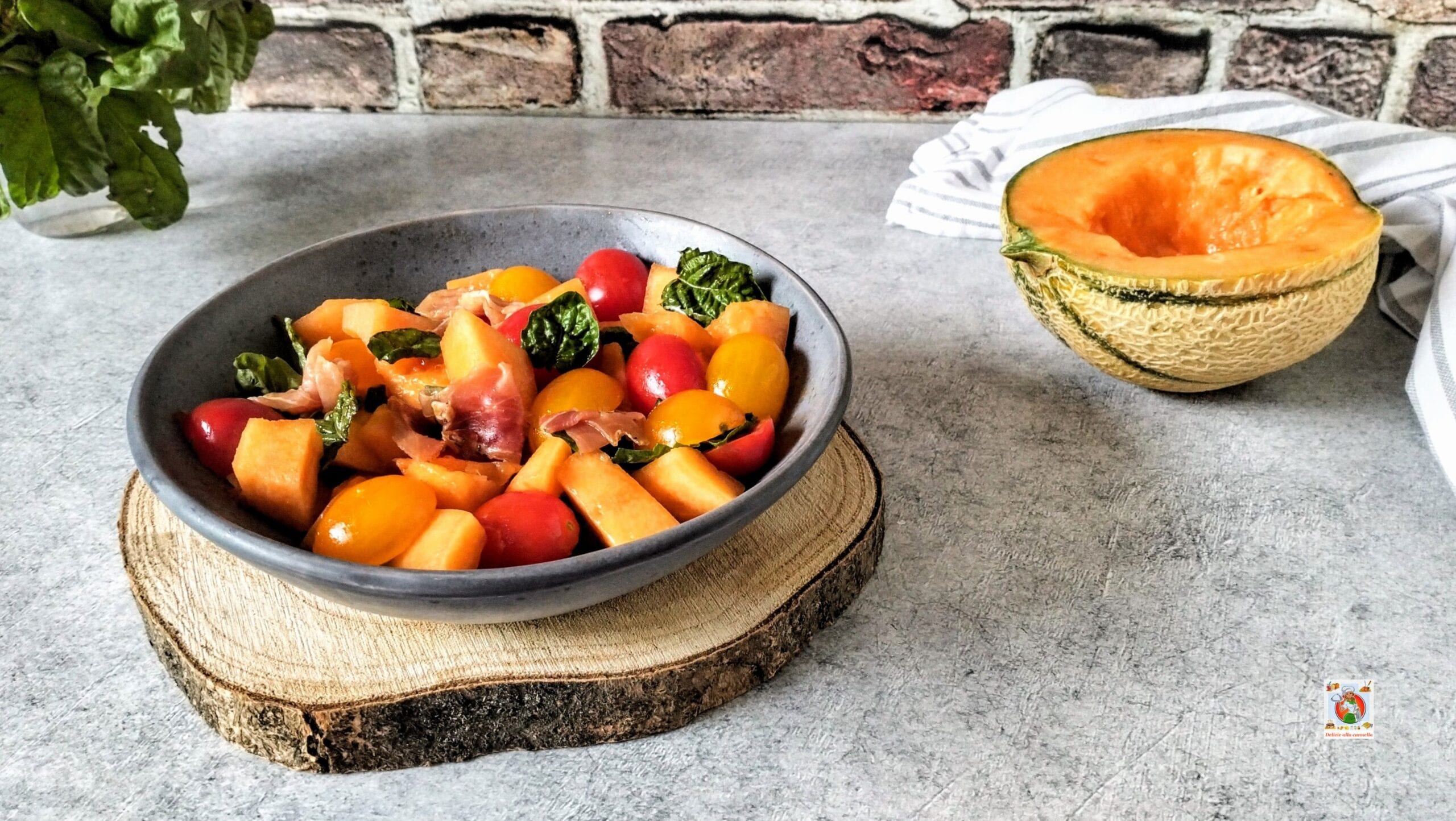 Salade de melon et speck : le plat d’été frais, léger et savoureux