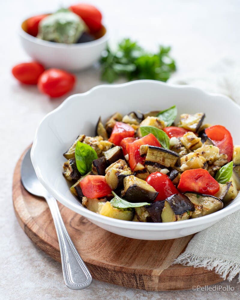 salade d'aubergines grillées et tomates