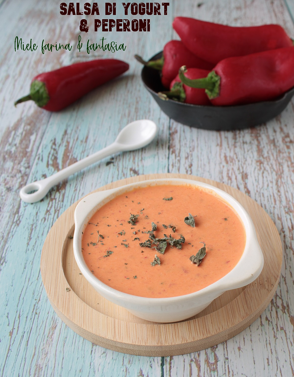 Sauce au yaourt et aux poivrons