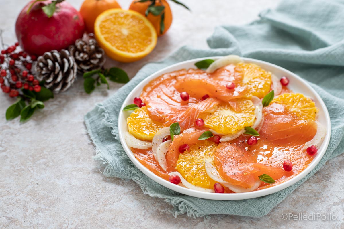 Saumon fumé avec oranges et fenouil