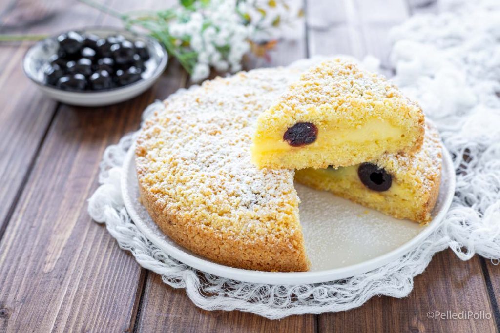 sbriciolata à la crème et cerises amarena