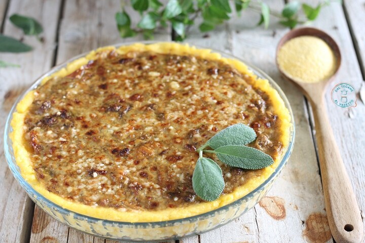 Tarte salée de polenta rapide
