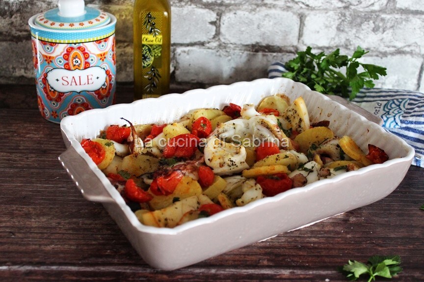 “Tijella” seiches et pommes de terre-recette des Pouilles