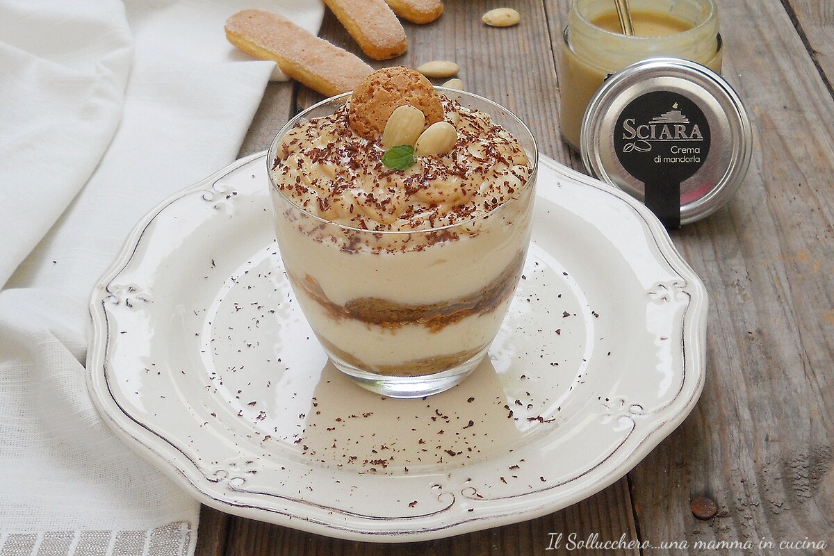 Tiramisu aux amandes avec crème sans œufs