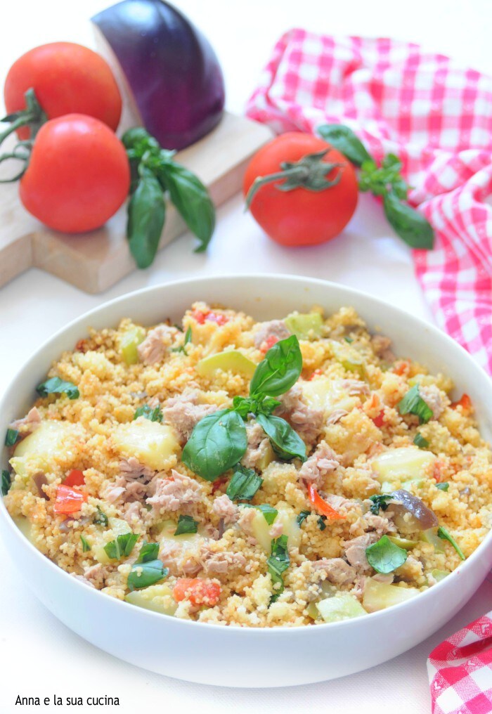 Couscous avec légumes, thon et mozzarella