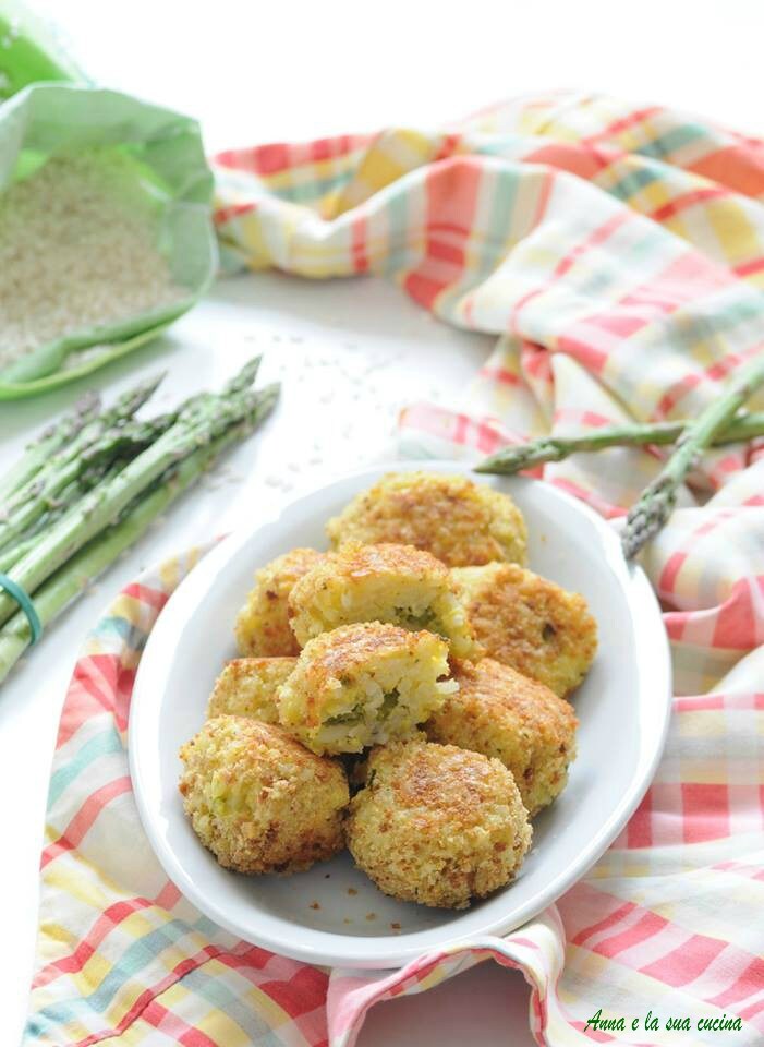 Boulettes de recyclage avec riz et asperges