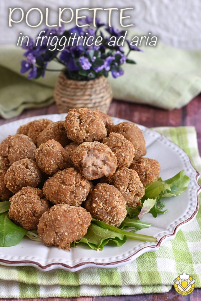 v_ boulettes à la friteuse à air croustillantes à l'extérieur moelleuses à l'intérieur temps et température de cuisson le chicco di mais
