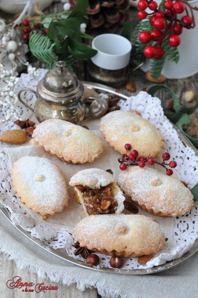 Bocconotti aux fruits secs à la calabraise