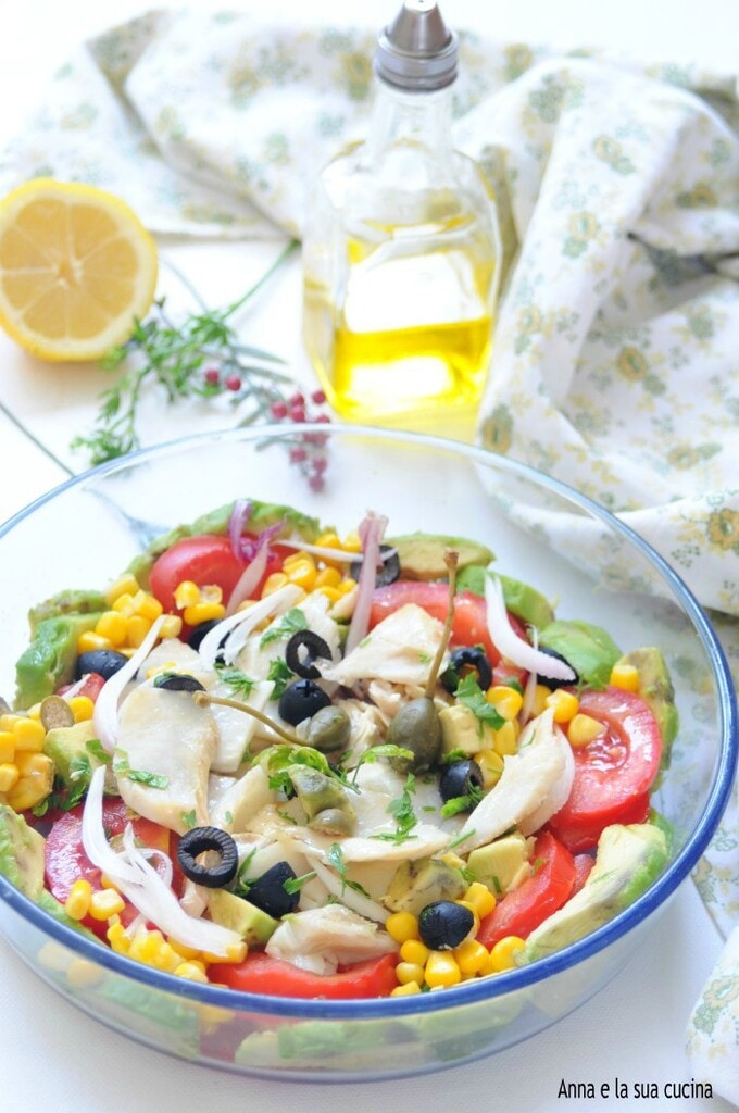 Salade estivale de morue avec avocat