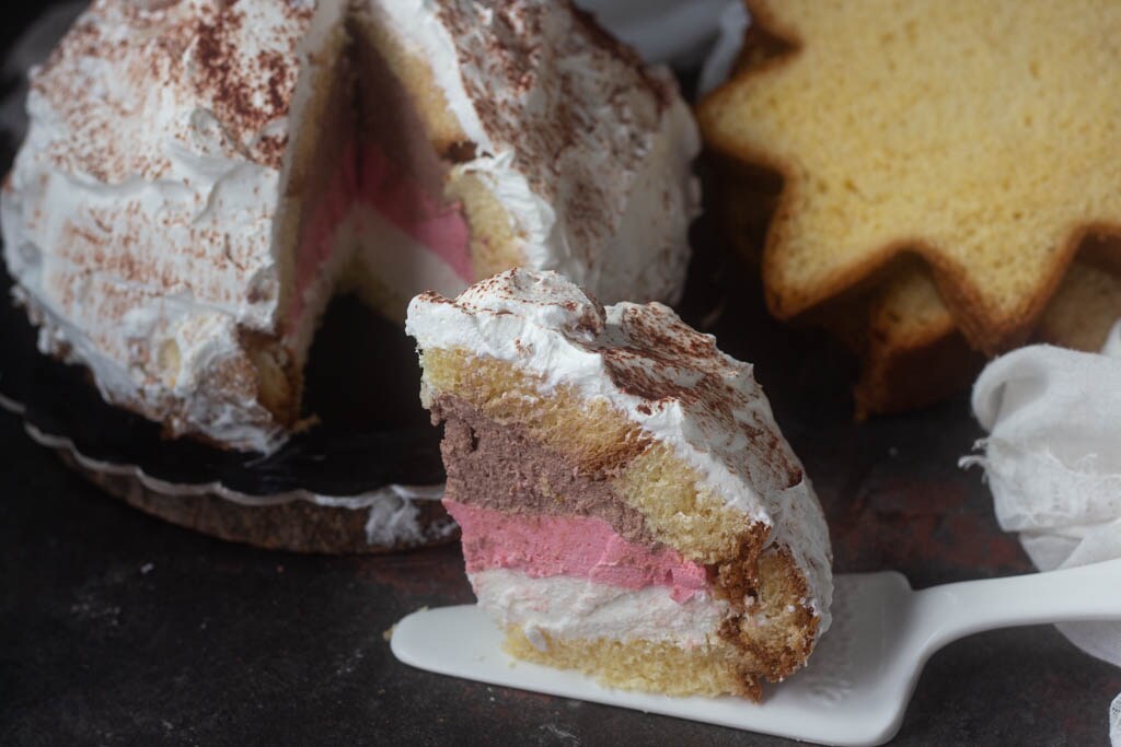 Zuccotto glacé avec pandoro restant