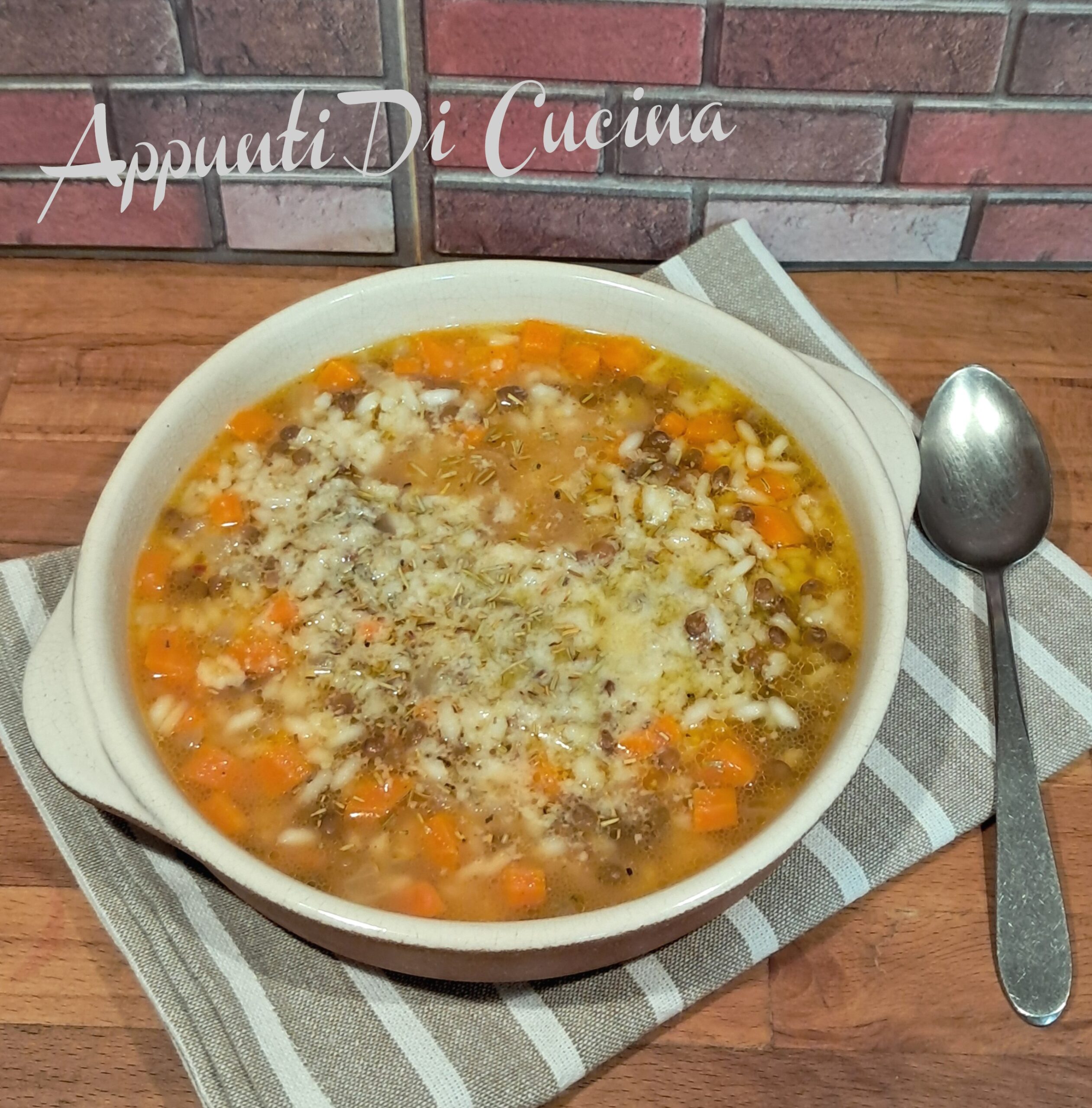 SOUPE DE LENTILLES NOVARESE