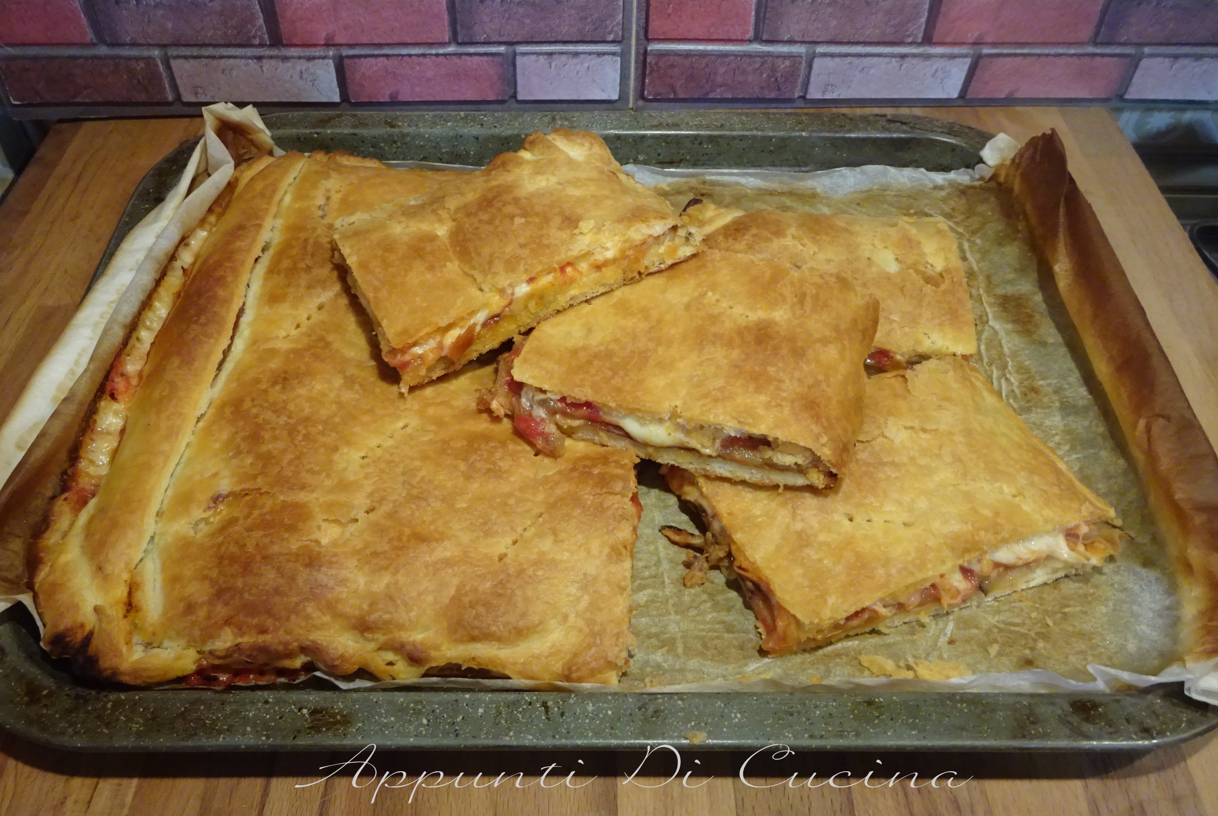 PIZZA PARISIENNE À LA PARMIGIANA