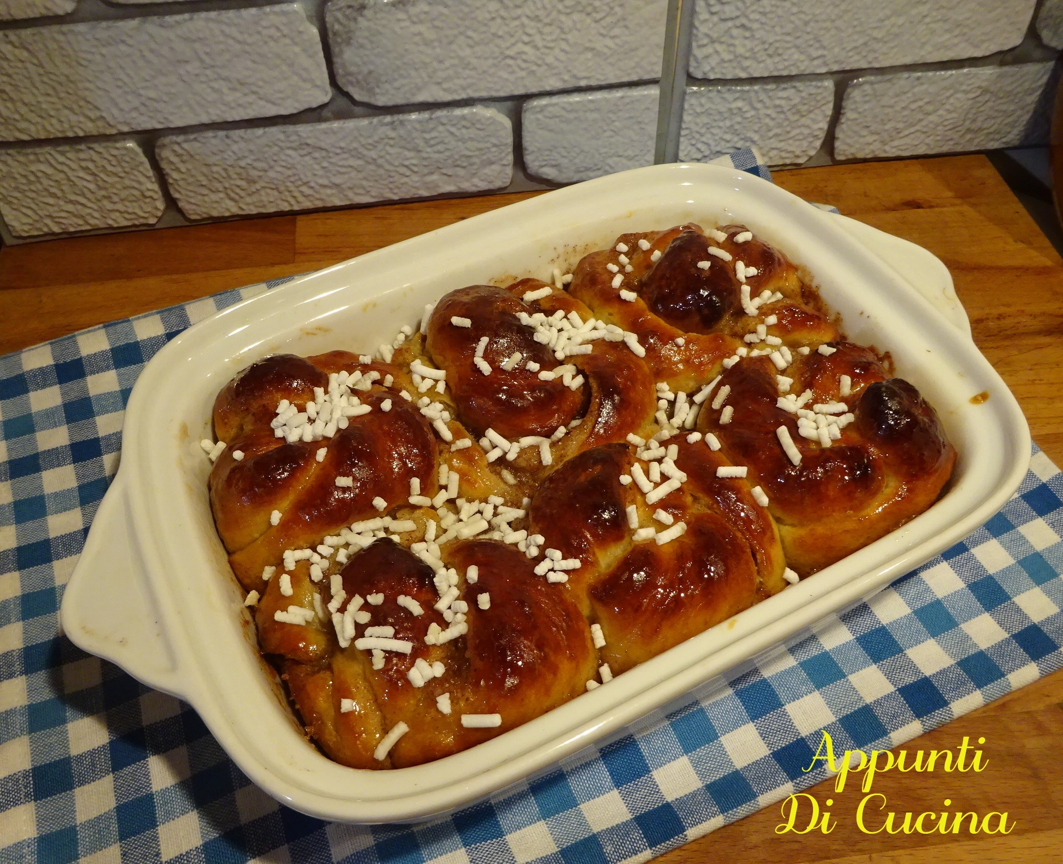 KANELBULLAR SUÉDOIS