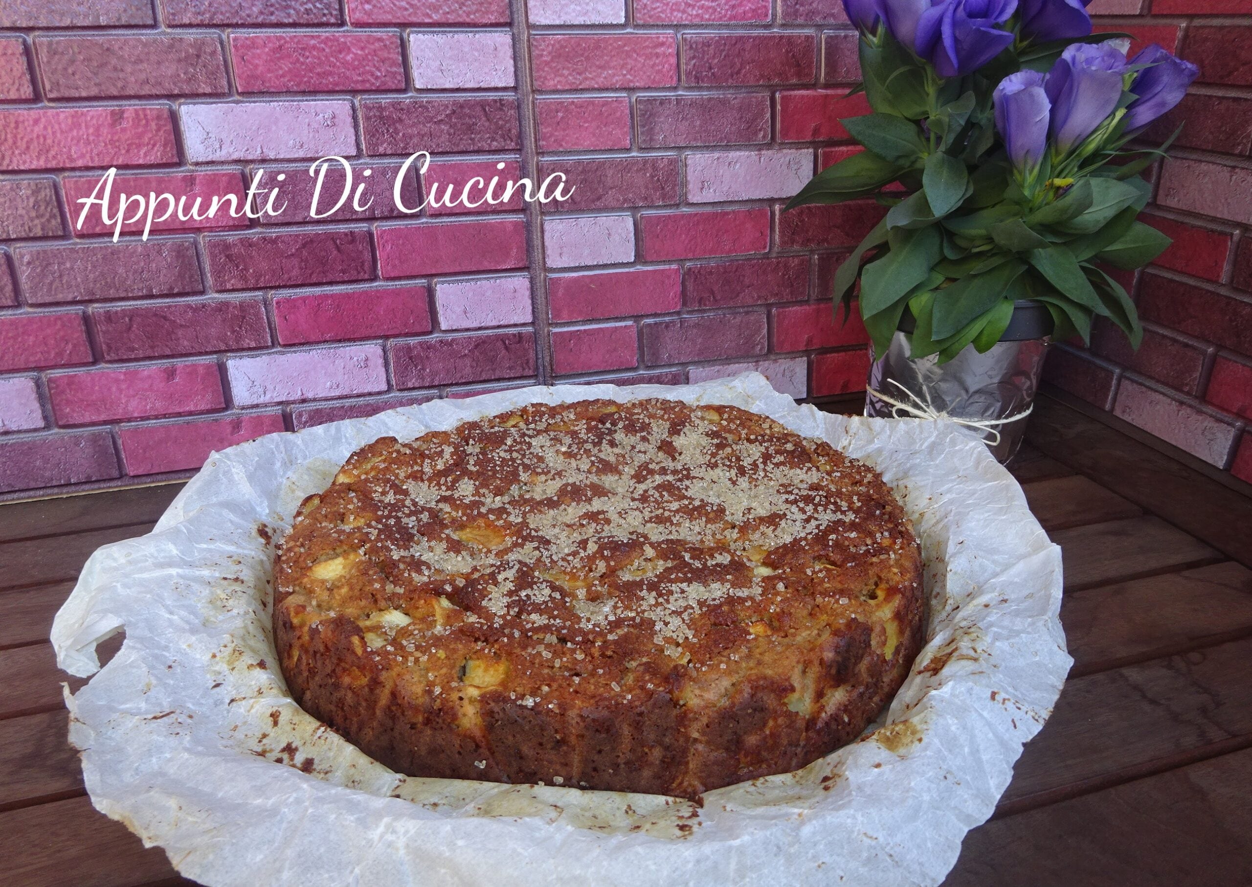 GÂTEAU AUX POMMES ET CHAPELURE