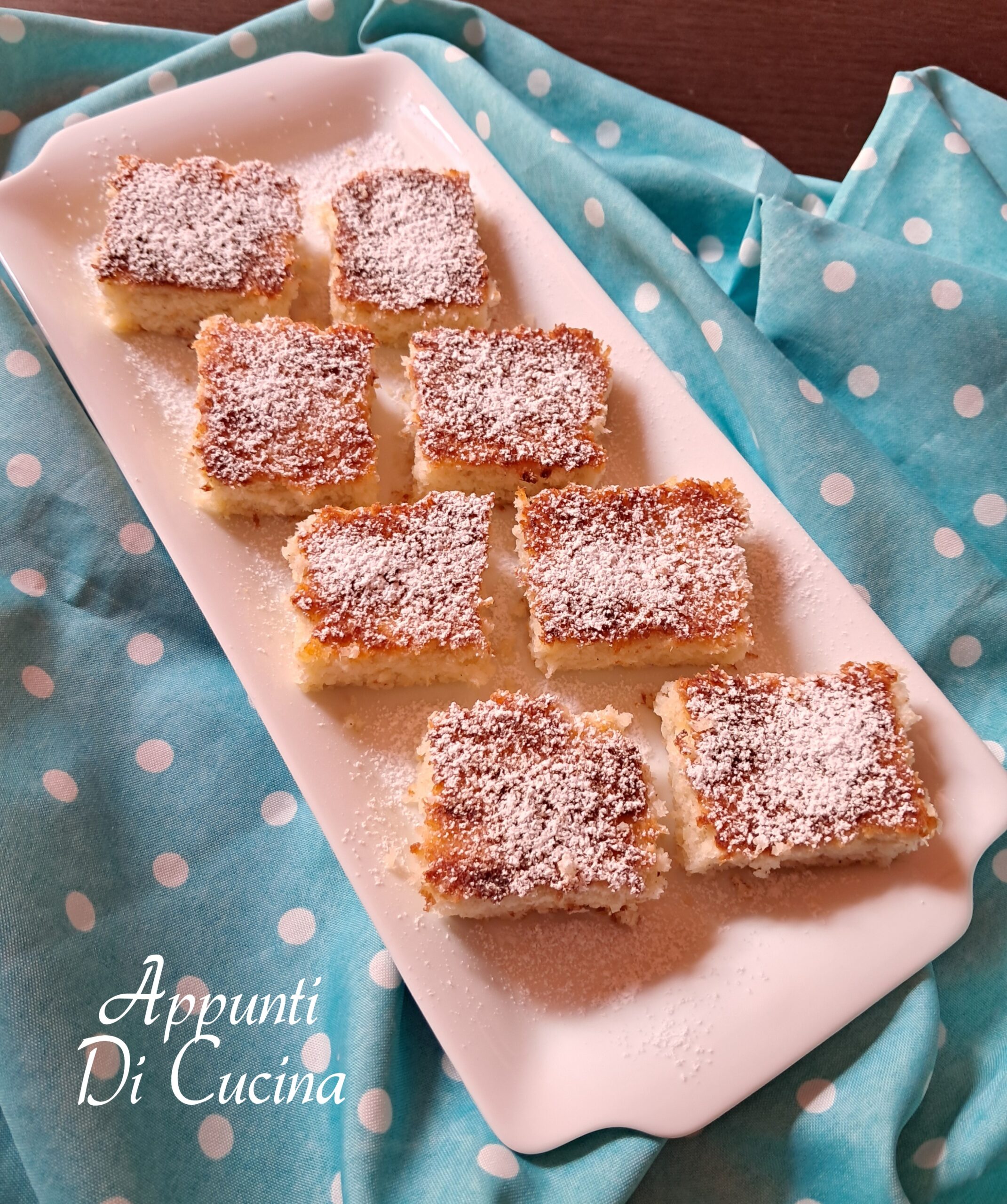 COCADA PETITS GÂTEAUX À LA NOIX DE COCO