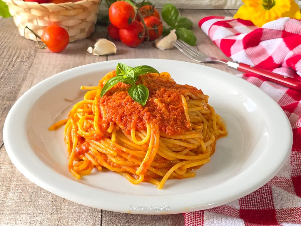 Spaghetti à la tomate fraîche