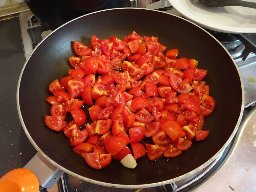 Farfalle tomates cerises et amandes