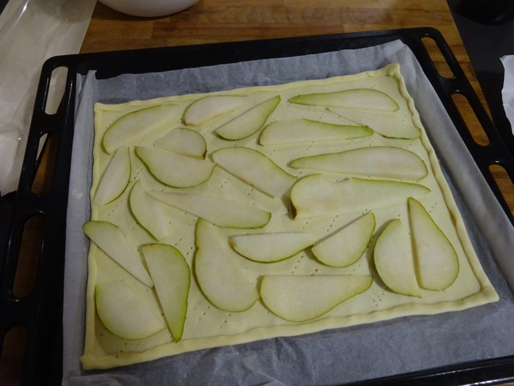 Feuilleté poires et brie