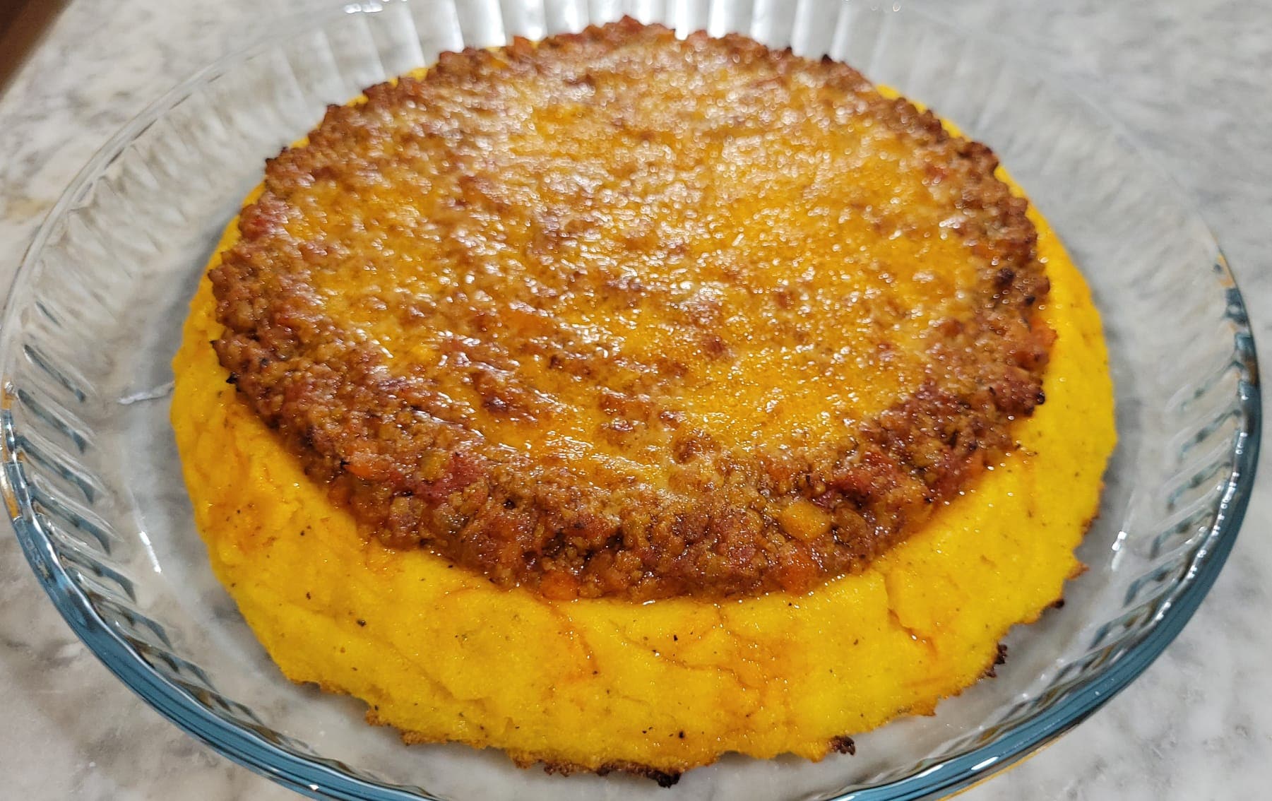 Gâteau de Polenta au Ragoût