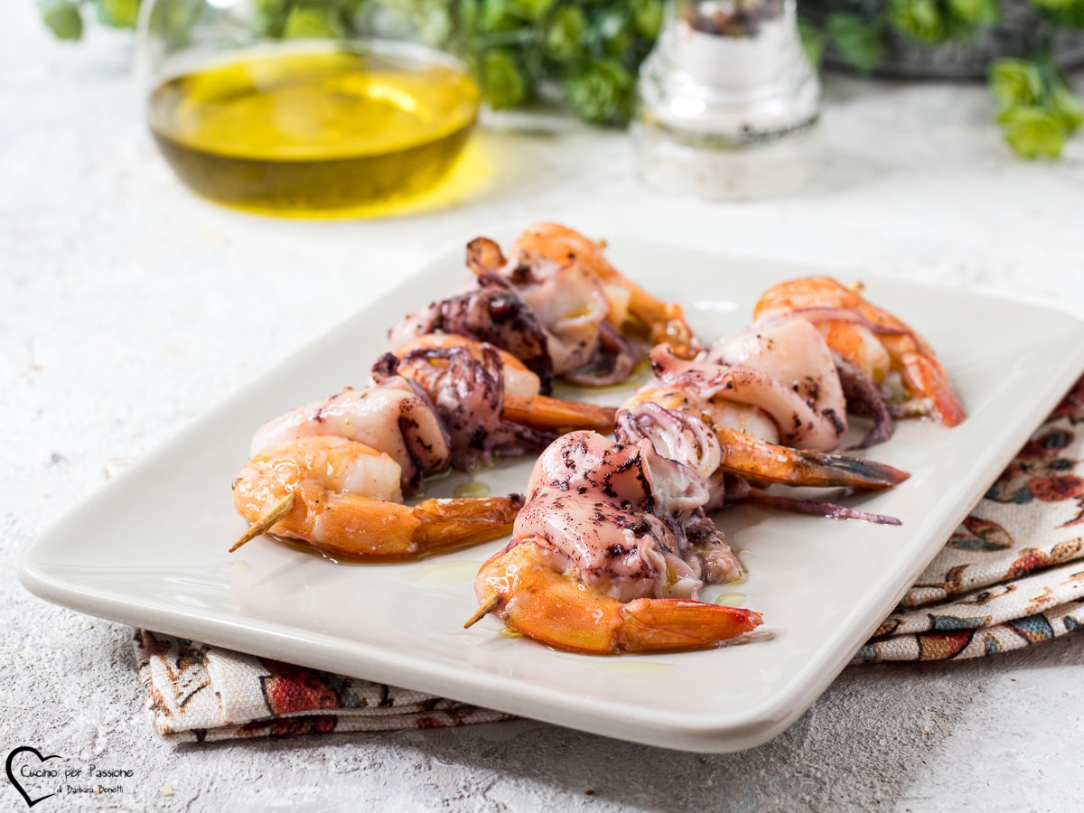 BROCHETTES DE CALAMARS ET CREVETTES