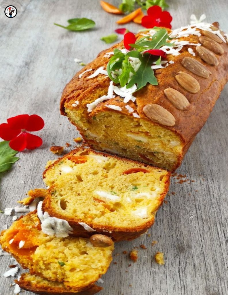 Cake avec abricots mûrs, roquette et fromage de chèvre. Parfait pour l'été