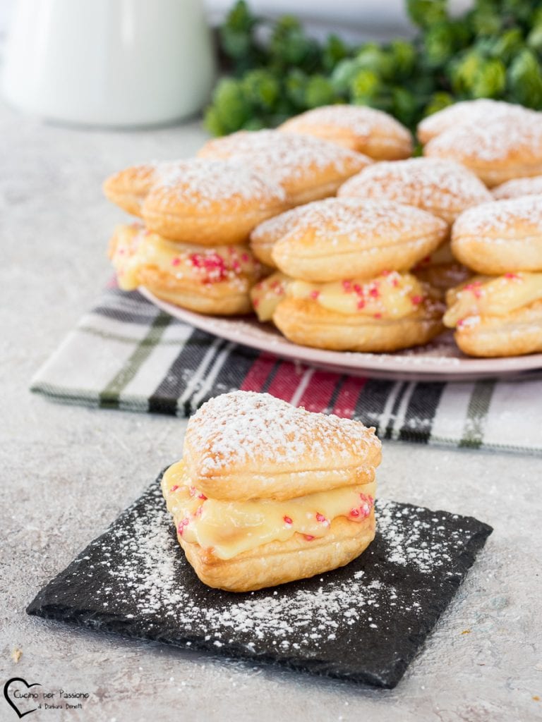 Cœurs de pâte feuilletée