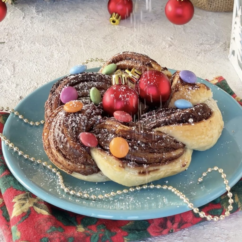 Couronne de feuilletage de Noël à la nutella