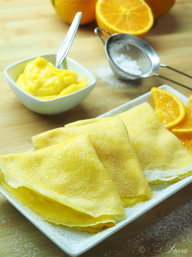Crêpes à l'orange avec crème pâtissière à l'orange