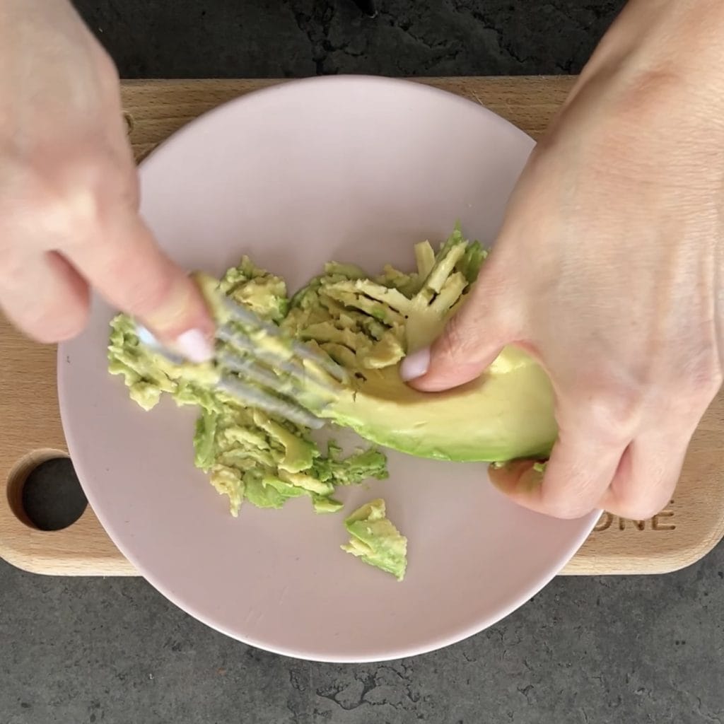 Crostini au saumon et avocat