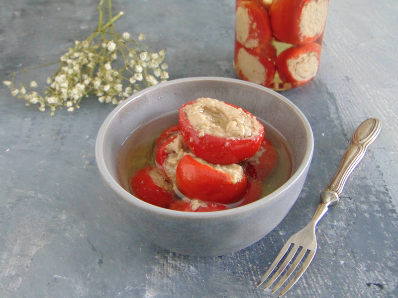 PIMENTS FARCIS AU THON, ANCHOIS ET CÂPRES