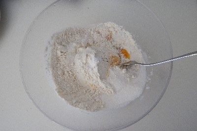 émietté ricotta et cerises