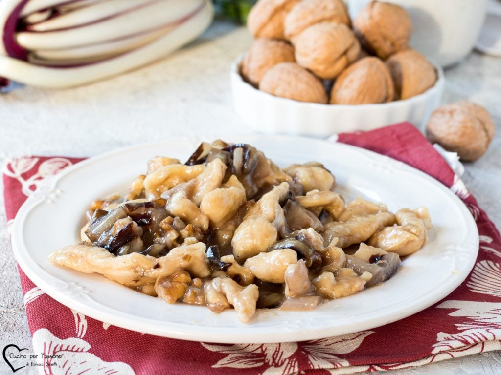 Émincés de poulet au radicchio et aux noix