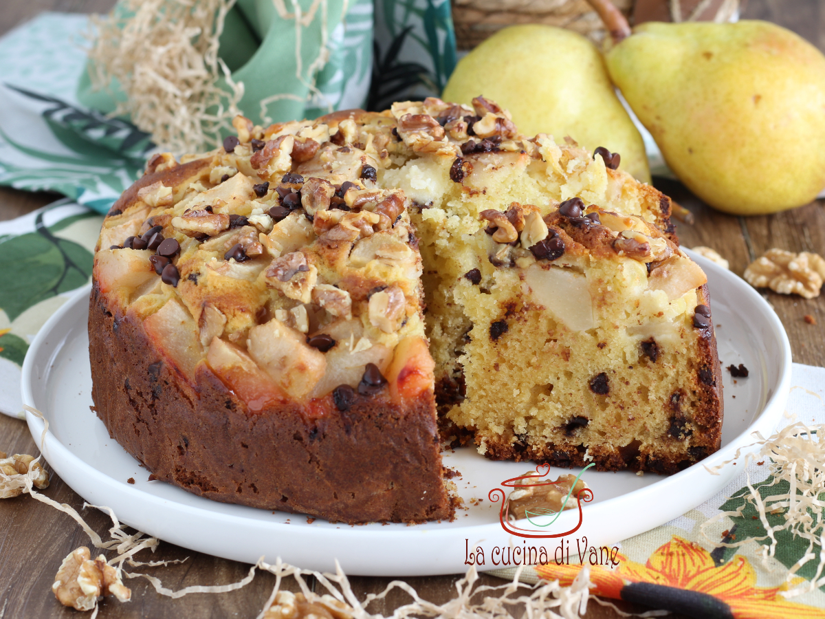 GÂTEAU MOELLEUX À LA RICOTTA AVEC POIRES ET CHOCOLAT